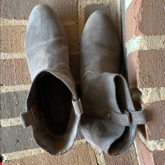 Frye & Co. Suede Booties - Picture 7 of 10